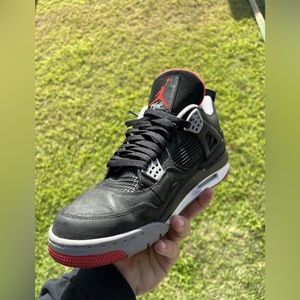 Jordan 4 Bred